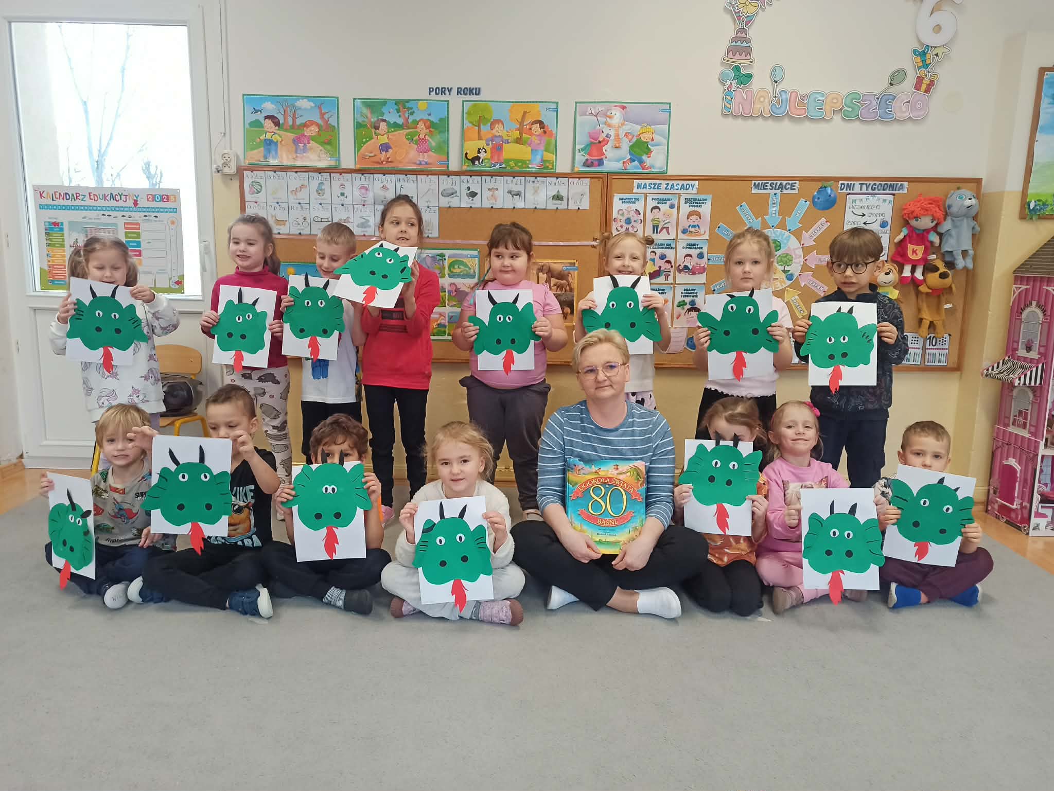 "Z baśnią dookoła świata" - zajęcia czytelniczo-plastyczne …